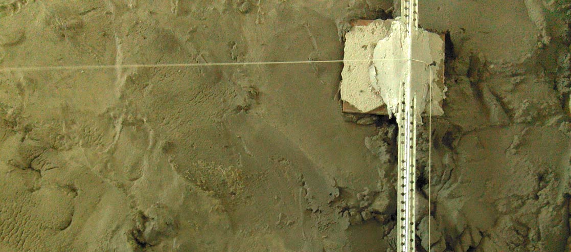 Выставление маяков под штукатурку Выставление маяков под штукатурку